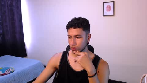 Snapshot of yerfon_s1 chatting on December 2024 05:59:01 PM Yeff ind. model online show from December 2024 05:59:01 PM