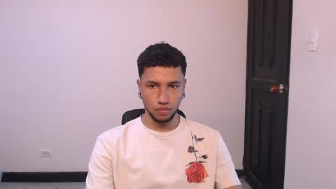 Snapshot of yerfon_s1 chatting on January 2025 07:18:02 PM Yeff ind. model online show from January 2025 07:18:02 PM