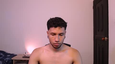 Snapshot of yerfon_s1 chatting on January 2025 09:20:01 PM Yeff ind. model online show from January 2025 09:20:01 PM