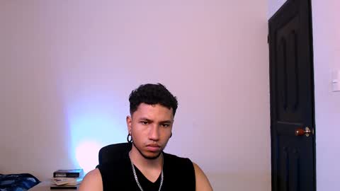 Snapshot of yerfon_s1 chatting on January 2025 09:08:01 PM Yeff ind. model online show from January 2025 09:08:01 PM