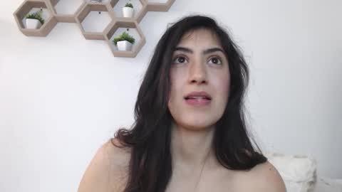 yesikacosta online show from February 2026 05:25:01 PM