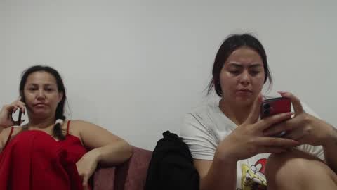 Snapshot of yessica_08 chatting on May 2026 01:00:02 AM yessica and andres online show from May 2026 01:00:02 AM