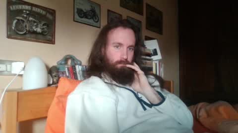 yeti_92 online show from January 2025 12:29:01 PM