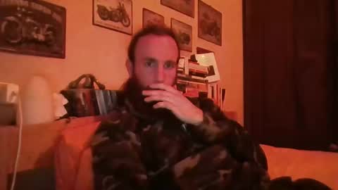 yeti_92 online show from January 2025 07:18:02 PM