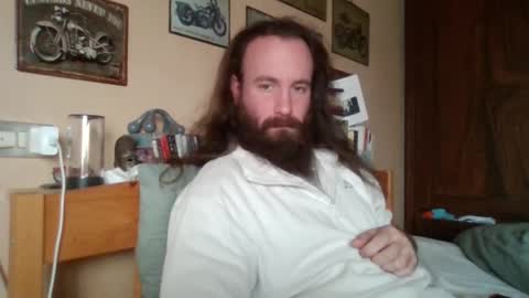 yeti_92 online show from October 2025 12:17:01 PM