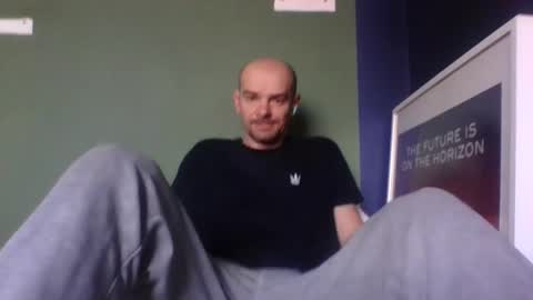 yewloo online show from November 2025 06:57:01 AM