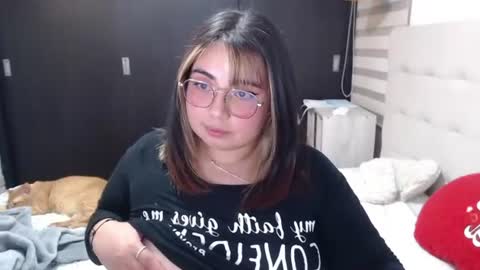 hii i am yini online show from June 2026 04:20:01 AM