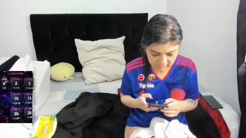 yinyyanghot online show from October 2025 10:15:01 AM