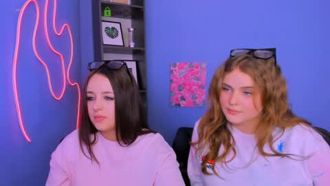 Snapshot of ylia_fress chatting on April 2026 09:10:02 AM Ylia online show from April 2026 09:10:02 AM