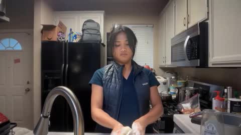 Palmela Handerson online show from November 2025 03:56:01 PM