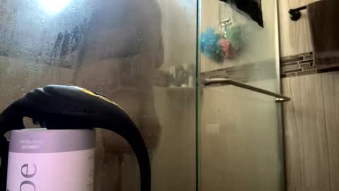 yngnhun9 online show from May 2026 06:35:01 PM
