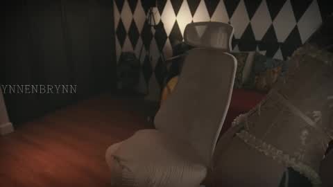 ynnenbrynn online show from February 2025 07:49:01 AM