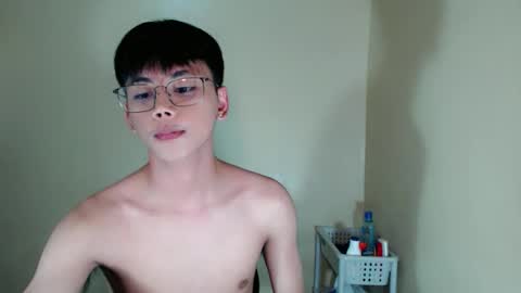 Snapshot of ynotyu chatting on November 2025 01:55:02 PM ynotyu online show from November 2025 01:55:02 PM