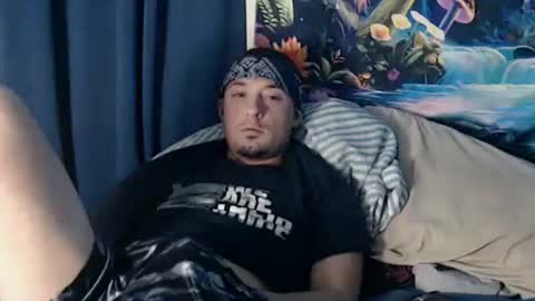 Snapshot of yobleez chatting on November 2025 08:03:01 AM yobleez online show from November 2025 08:03:01 AM