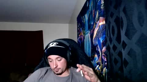 Snapshot of yobleez chatting on May 2026 07:37:01 AM yobleez online show from May 2026 07:37:01 AM