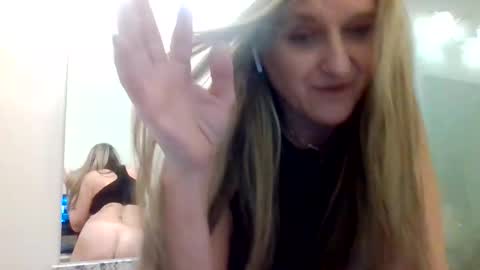 yogabuttttttt online show from March 2026 05:29:01 AM