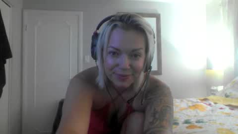 Yogiblondebangme online show from September 2025 10:04:01 PM