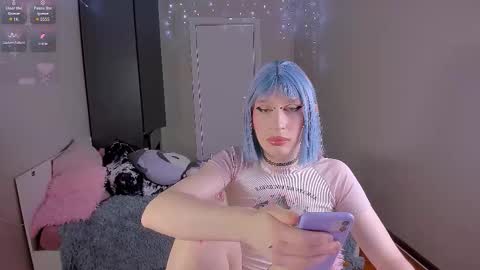 Mikaella - Mika online show from February 2026 08:35:02 PM