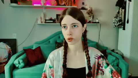 yoka_paradoxxx online show from August 2026 10:46:02 AM