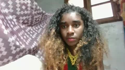 Snapshot of yolandrina05 chatting on September 2025 01:32:01 PM yolandrina05 online show from September 2025 01:32:01 PM