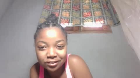 Snapshot of yolandrina05 chatting on October 2025 09:00:02 AM yolandrina05 online show from October 2025 09:00:02 AM