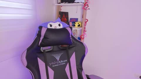 Yommi Winx online show from November 2025 08:19:02 PM