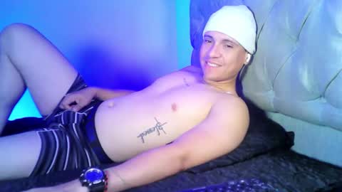 Yonat online show from April 2026 01:25:02 AM