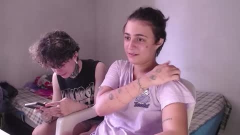 Snapshot of yoonbum_ chatting on October 2025 05:00:01 PM Little Mike Independent model online show from October 2025 05:00:01 PM