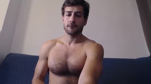 Yoooups online show from November 2025 03:34:01 PM