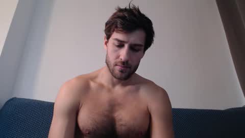 Yoooups online show from December 2025 12:54:01 PM