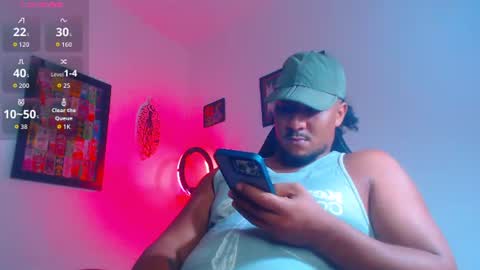 Snapshot of yosoy_enzo2020 chatting on June 2026 01:41:01 AM Enzo online show from June 2026 01:41:01 AM