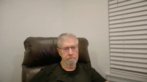 Colorado Guy Straight online show from November 2025 04:54:02 AM