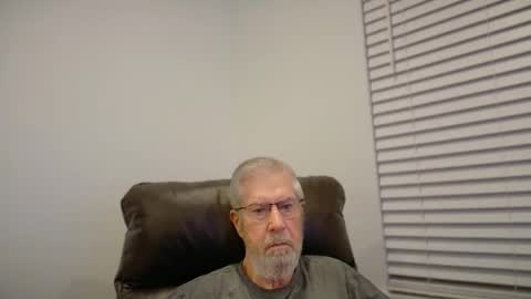 Colorado Guy Straight online show from December 2025 12:01:01 PM