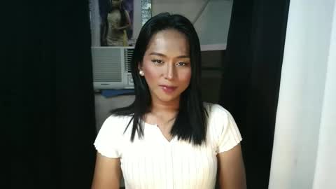 Snapshot of yougot_yanie chatting on November 2025 03:19:01 AM Yanie online show from November 2025 03:19:01 AM