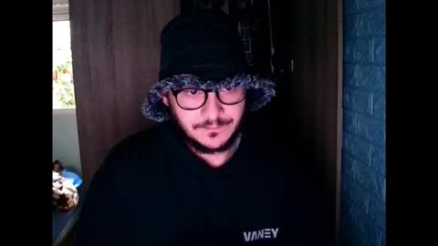 Snapshot of younromki chatting on March 2026 12:00:02 PM A... online show from March 2026 12:00:02 PM