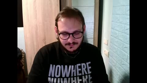 Snapshot of younromki chatting on April 2026 07:04:02 PM A... online show from April 2026 07:04:02 PM