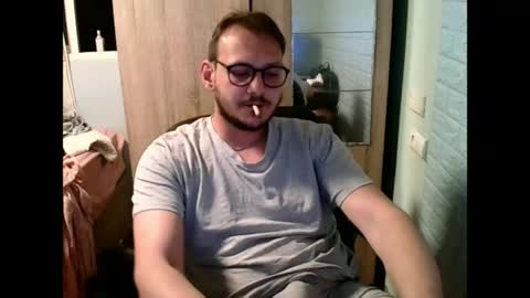 Snapshot of younromki chatting on April 2026 09:38:01 PM A... online show from April 2026 09:38:01 PM