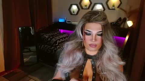 QUEEN MADISON  online show from June 2026 04:53:01 PM