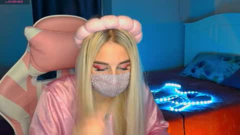 Snapshot of your___barbie chatting on January 2025 05:54:01 AM Barbie online show from January 2025 05:54:01 AM