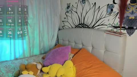 Snapshot of your_beck chatting on October 2025 05:18:01 AM mia3 online show from October 2025 05:18:01 AM