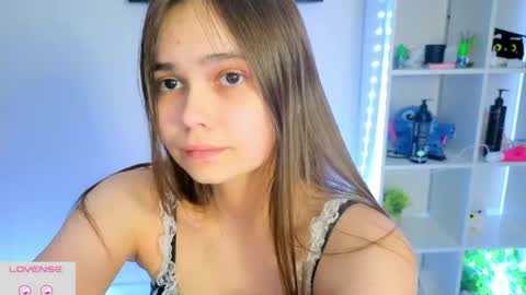 Snapshot of your_casual_vibes chatting on June 2026 05:25:01 PM Julia Next stream online show from June 2026 05:25:01 PM