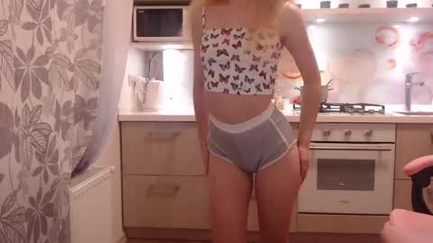 your_dream6996 online show from December 2024 11:42:01 PM