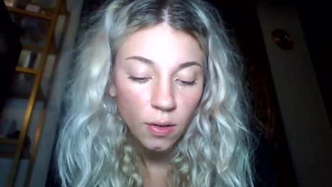 your_fav1 online show from November 2025 07:30:02 AM