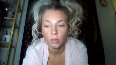 your_fav1 online show from November 2025 08:57:01 PM