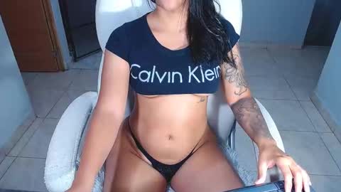 your_latin_girl online show from September 2025 11:16:01 PM