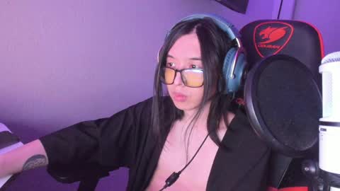 Snapshot of your_little_twink chatting on May 2026 01:24:01 AM Han online show from May 2026 01:24:01 AM