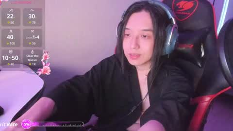Snapshot of your_little_twink chatting on June 2026 01:07:02 AM Han online show from June 2026 01:07:02 AM