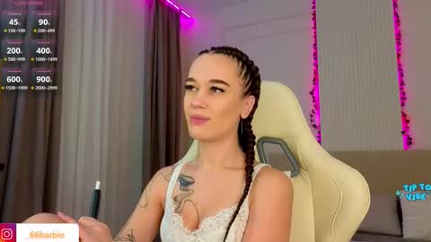 Jessica Loyd online show from February 2026 02:12:02 AM