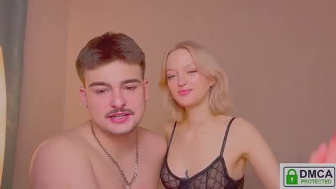 your_molly_mark online show from November 2025 04:01:01 AM