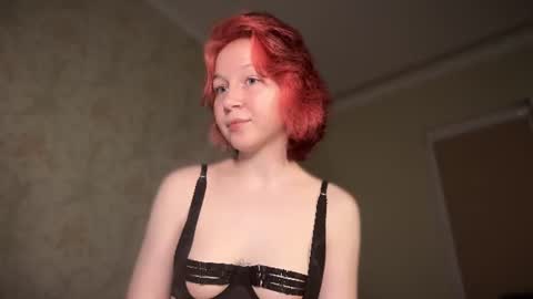 Snapshot of your_moonlight_ chatting on June 2026 04:18:01 PM Mia online show from June 2026 04:18:01 PM